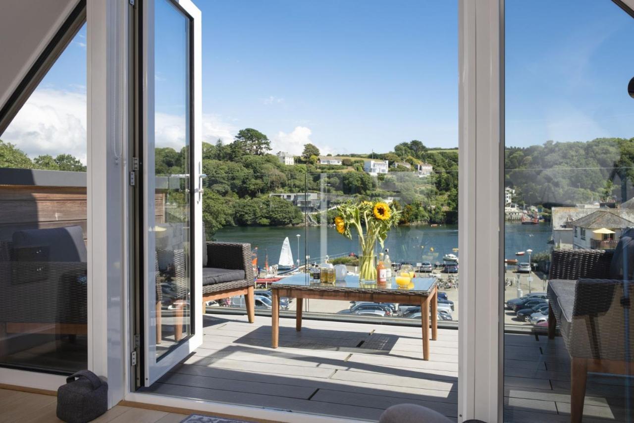 Fowey Penthouse, Fowey Apartment Bagian luar foto